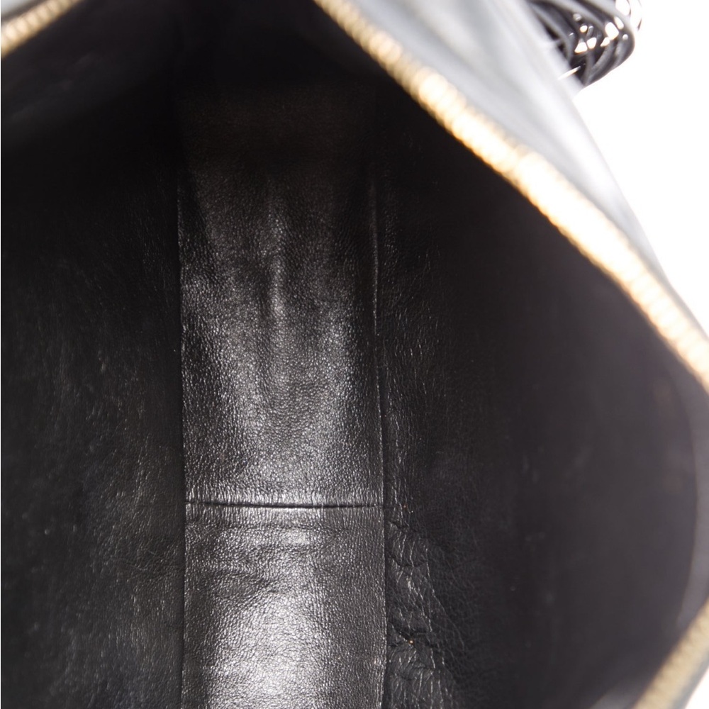 Chanel Vintage Camera Crossbody Bag with Chevron Quilting and Gold Hardware - Picture 5 of 5